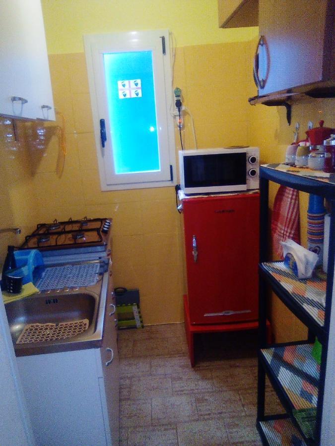 Al Mare, Al Sole, Si', Ma Nella Casa Del Minatore ブッジェッル エクステリア 写真