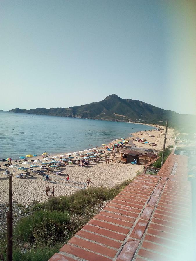 Al Mare, Al Sole, Si', Ma Nella Casa Del Minatore ブッジェッル エクステリア 写真